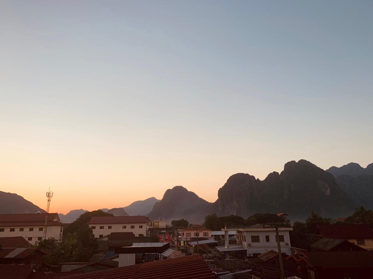 Vang Vieng Galaxy Hotel Exterior photo