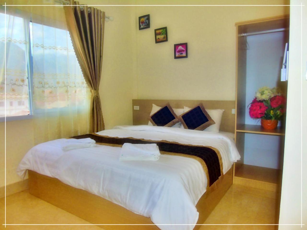 Vang Vieng Galaxy Hotel Exterior photo